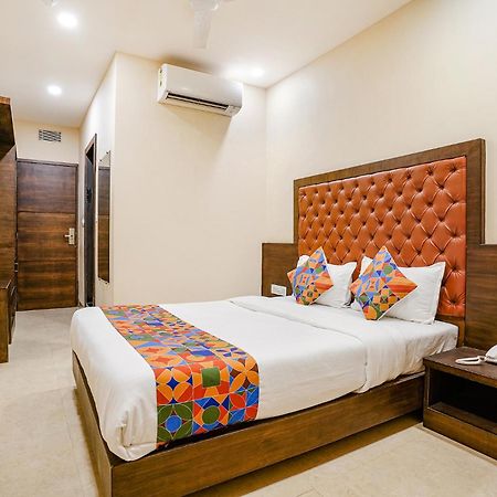 Fabhotel Vertigo Suites - Nr Bkc มุมไบ ภายนอก รูปภาพ