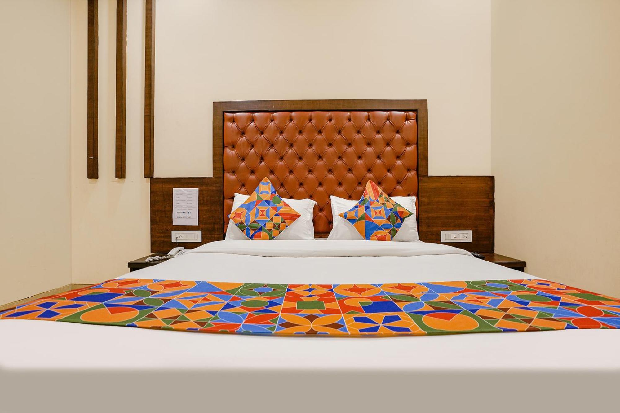 Fabhotel Vertigo Suites - Nr Bkc มุมไบ ภายนอก รูปภาพ