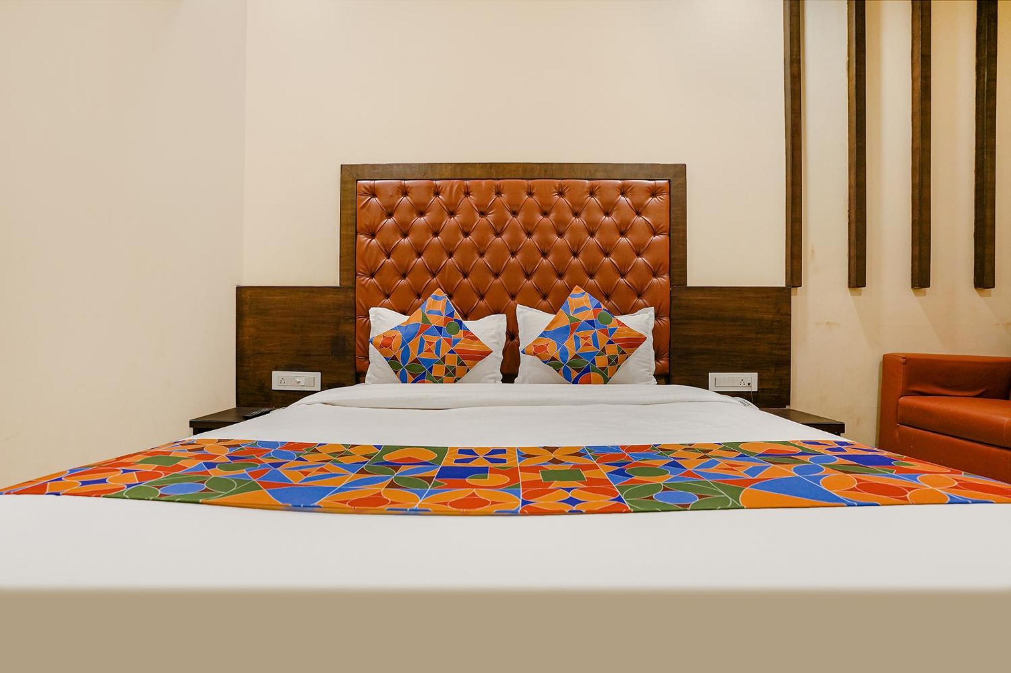 Fabhotel Vertigo Suites - Nr Bkc มุมไบ ภายนอก รูปภาพ